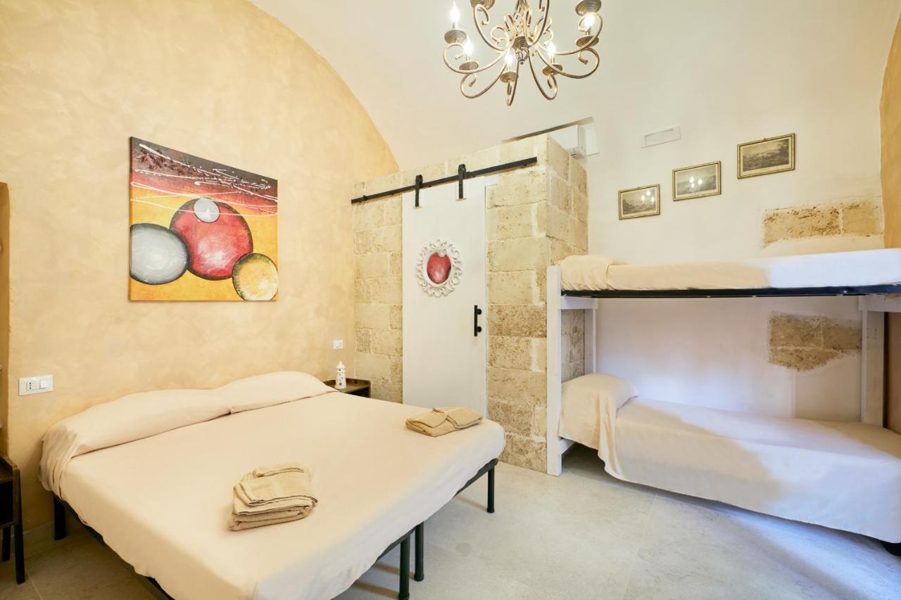 Centro Storico Rooms Gallipoli Exterior photo